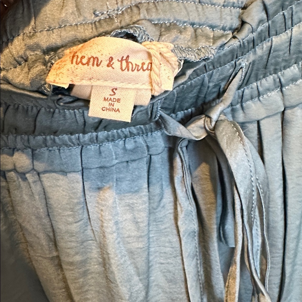 Hem & Thread blue elastic cinch waistband side slit maxi skirt size S NWT - Picture 2 of 3